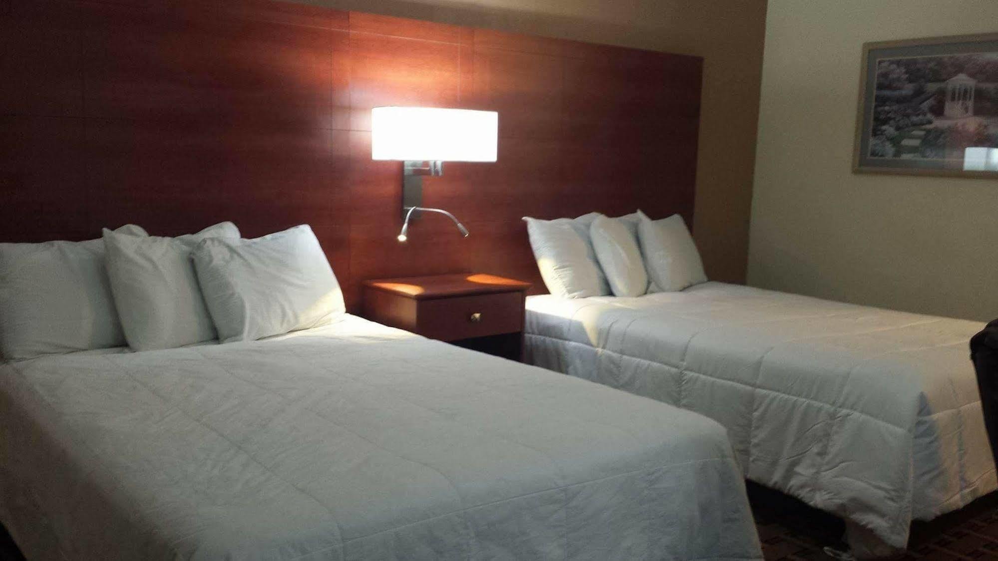 Hotel Baymont By Wyndham Paducah