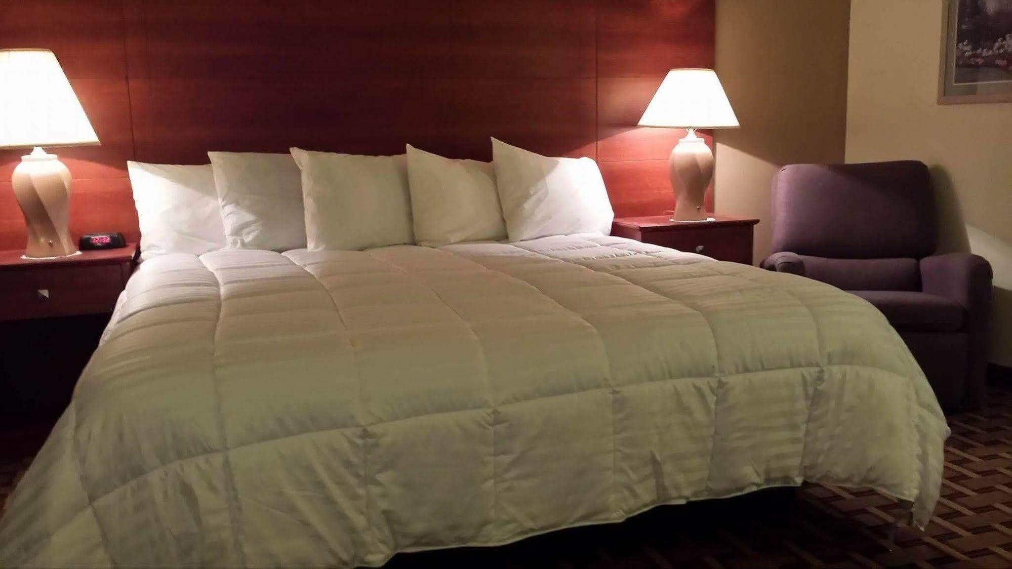 Baymont By Wyndham Hotel 2*